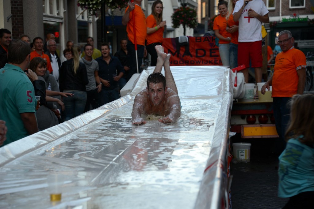 ../Images/Donderdag kermis 405.jpg